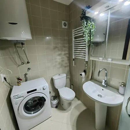 Center Dorcol Free Parking *